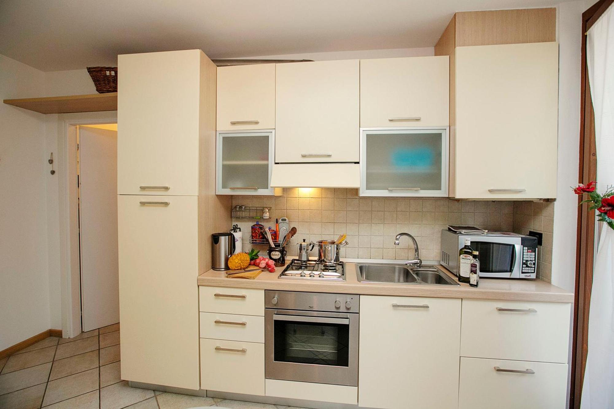 Appartamento Lara - Happy Rentals Riva del Garda Exterior photo